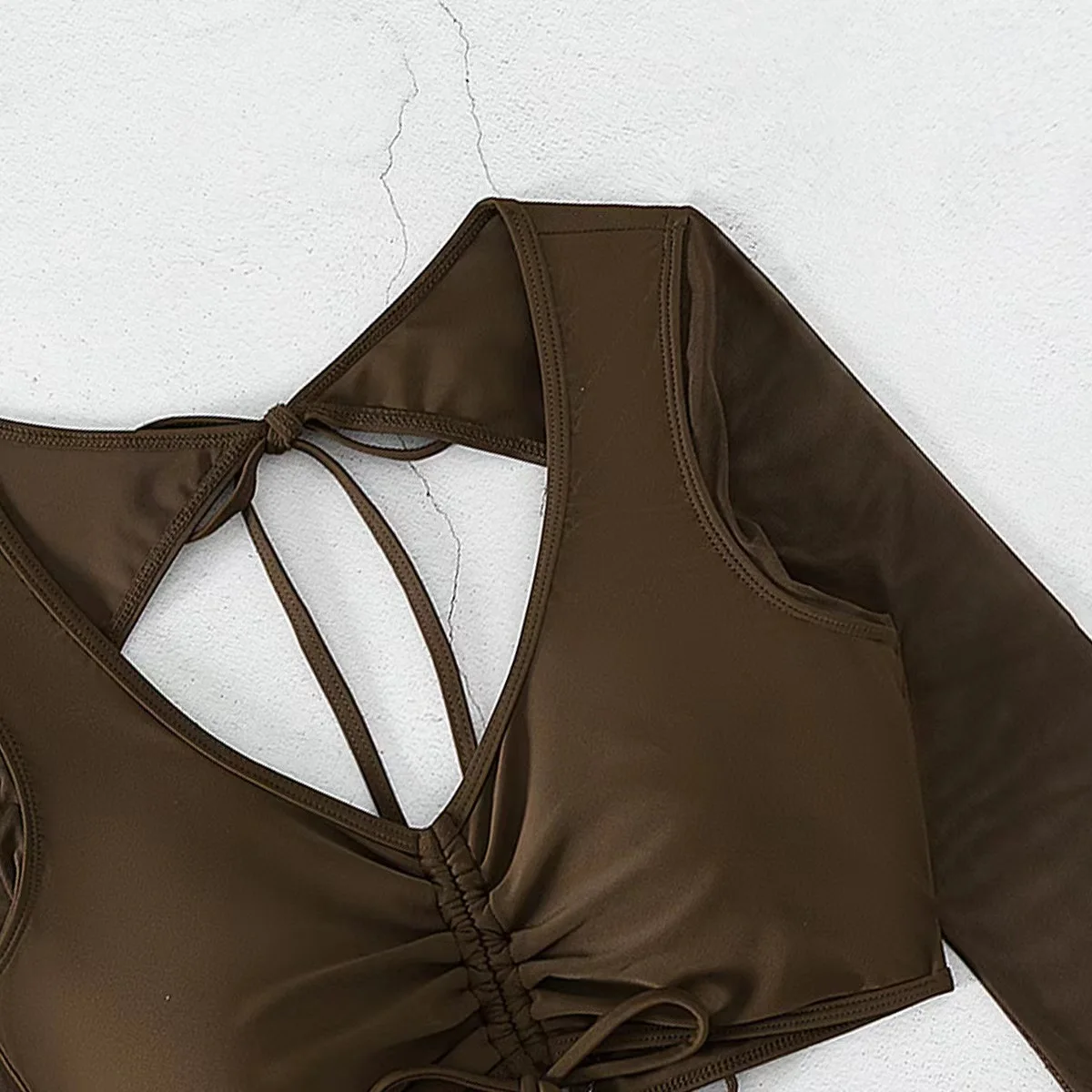 2025 جديد ارتفاع الخصر المحافظ لصق مجموعة البكيني لون نقي منفصل ملابس السباحة الإناث الرباط ملابس السباحة Tankini