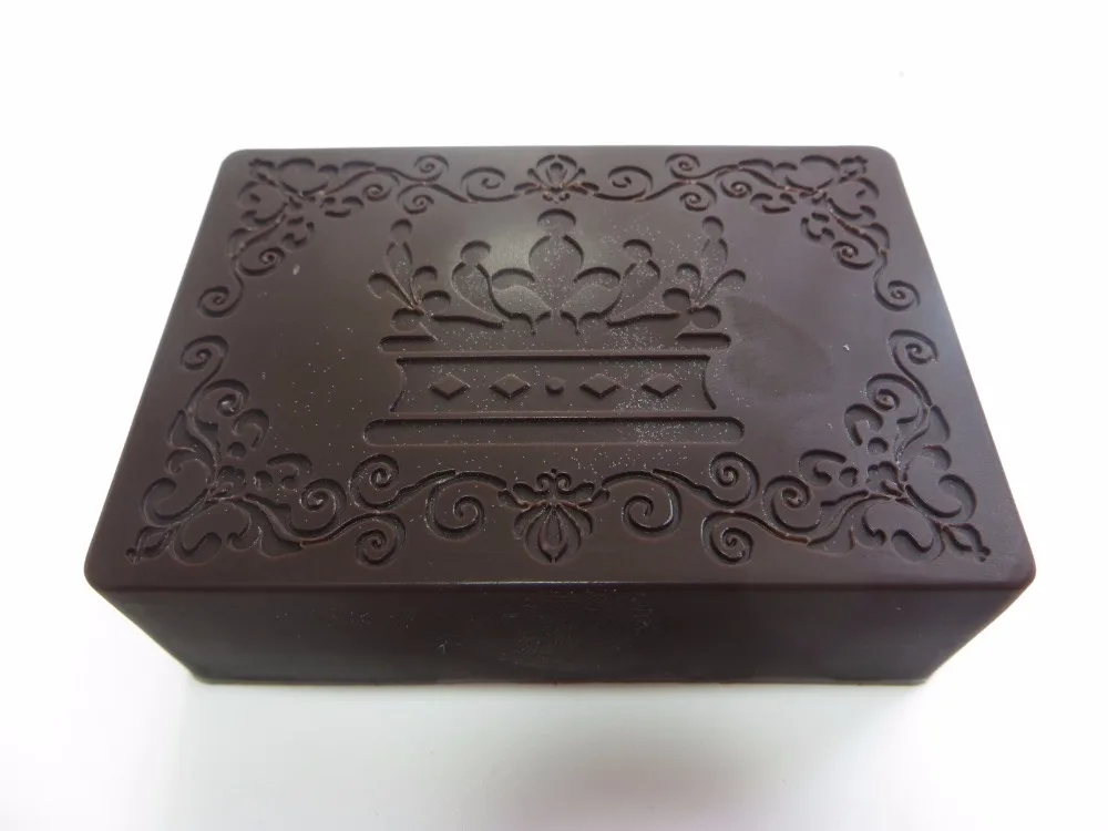 QT0049 Square Shape Crown Stamp Handmade Soap Mold Leaves Art Pattern Chocolate Mould DIY Silicone Soap Molds Pudding Jelly Mold