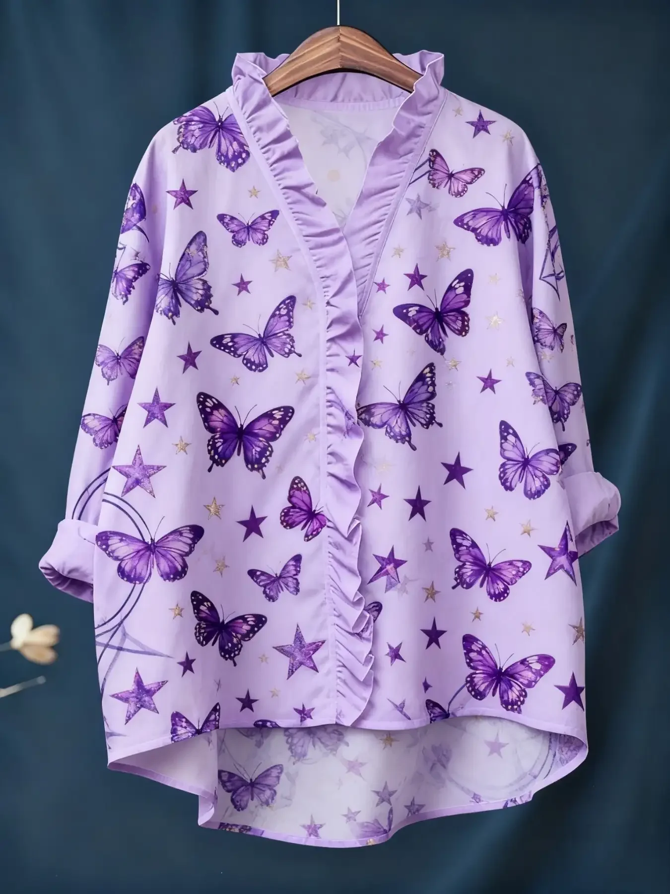 2026 women's long sleeved lace shirt with exquisite retro floral pattern design,Low style ruffle edge