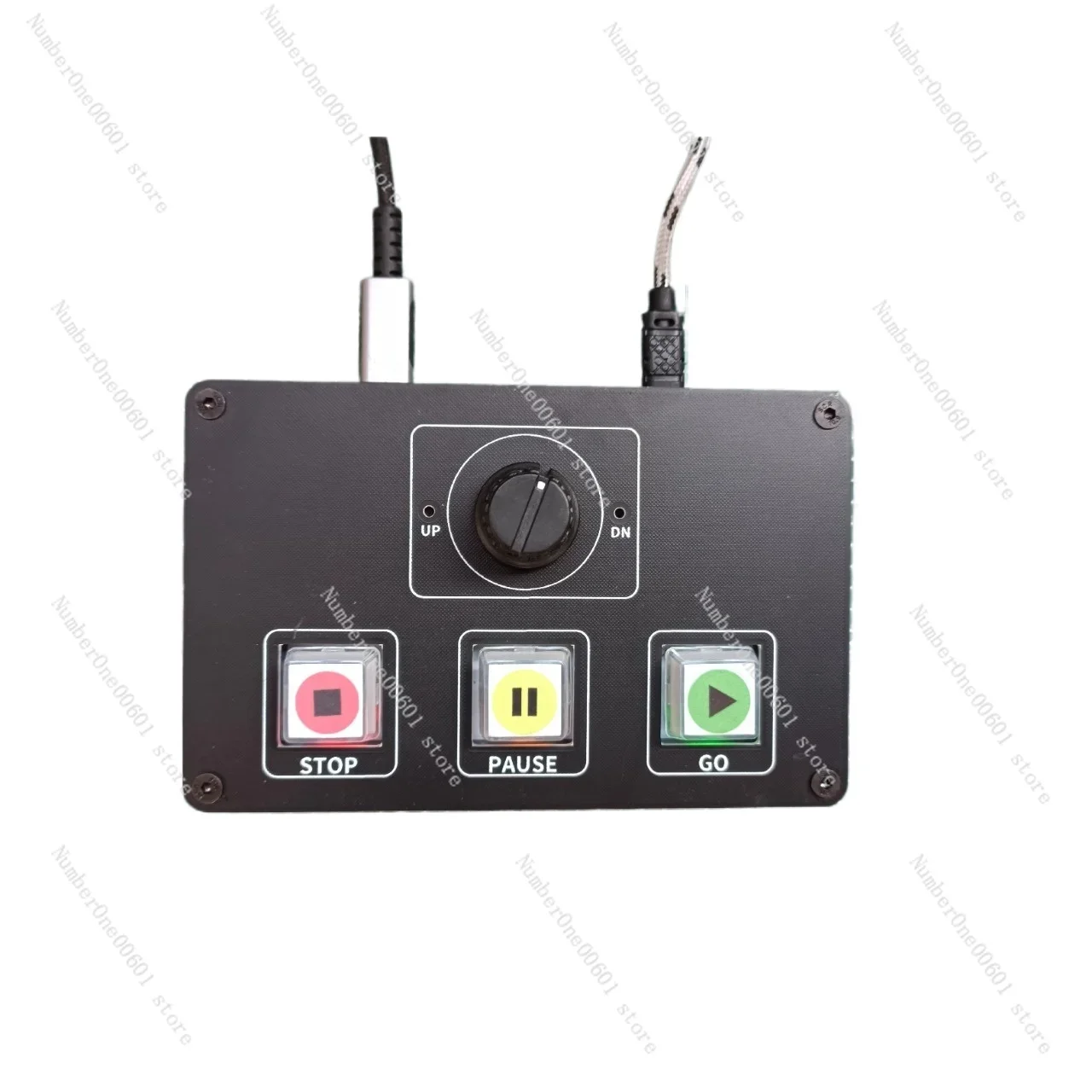 

Dual Typec Interface Wired Active and Standby Two Computers Synchronous Control QLab Performance Music Player