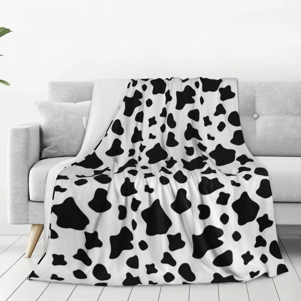 Black And White Cow Spots Pattern, Animal Fu Blanket Flannel Multi-function Throw Blankets For Couch Office Throws Bedspread