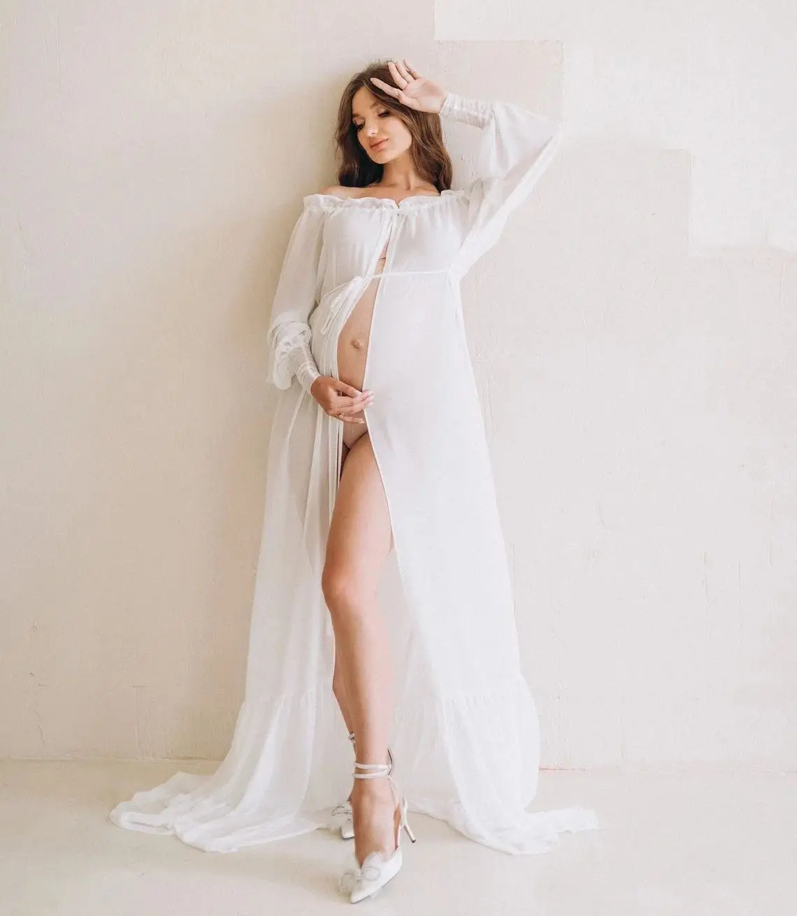 

Sexy White Maternity Robes for Photo Shoot Off Shoulder Ruffles Pregnant Women Gowns Front Split Customized Baby Shower Dresses