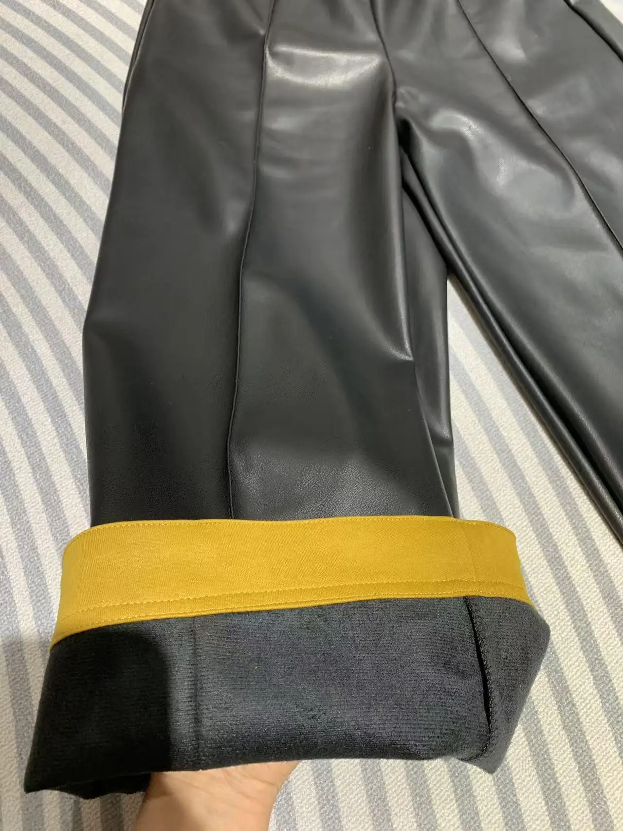 

Новые кожаные брюки с цветными вставками и подкладкой из флиса для тяжелой промышленности, в китайском ретро-стиле, с эффектом похудения, женский топ Ханьфу