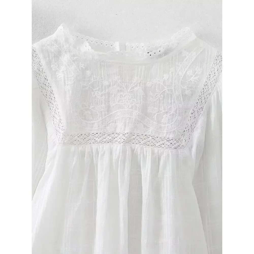 Faion White HollowOut Embroidery Blouse V-Ne Long Sve Straight Cut Women's irt Versatile Sle Spring Collection