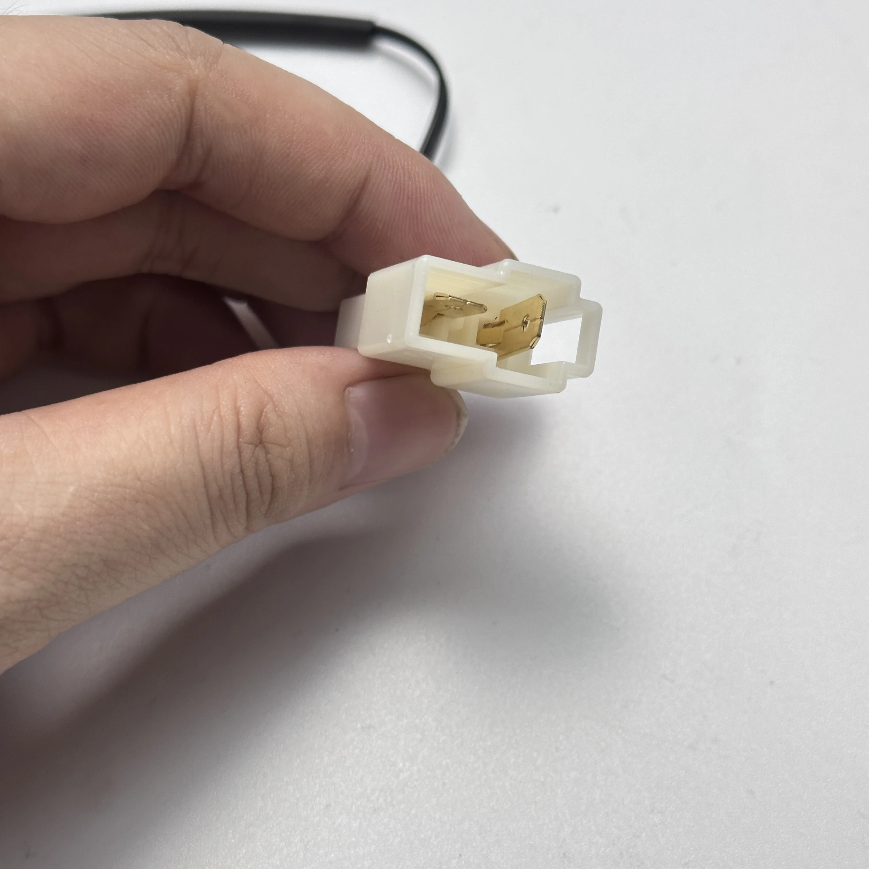 A/C Thermistor MB609266 Air Conditioner Temperature Sensor For Mitsubishi Pajero V31 V32 V33 V73 Montero Shogun