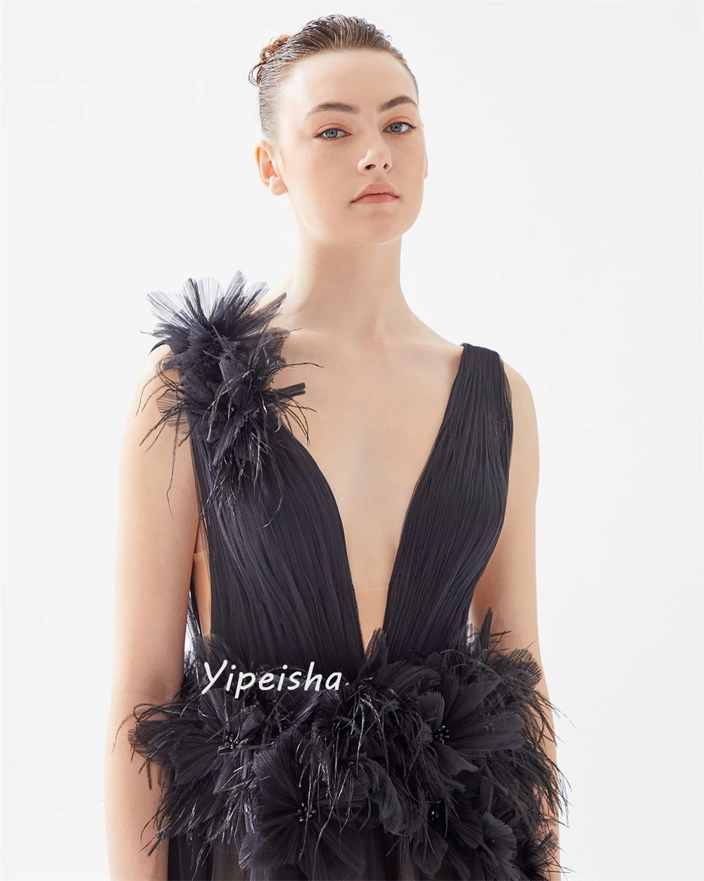 Jiayigong Yipeisha Exquisite Intricate V-neck Ball gown Flower Feathers Beading Draped Open back Net/Tulle es