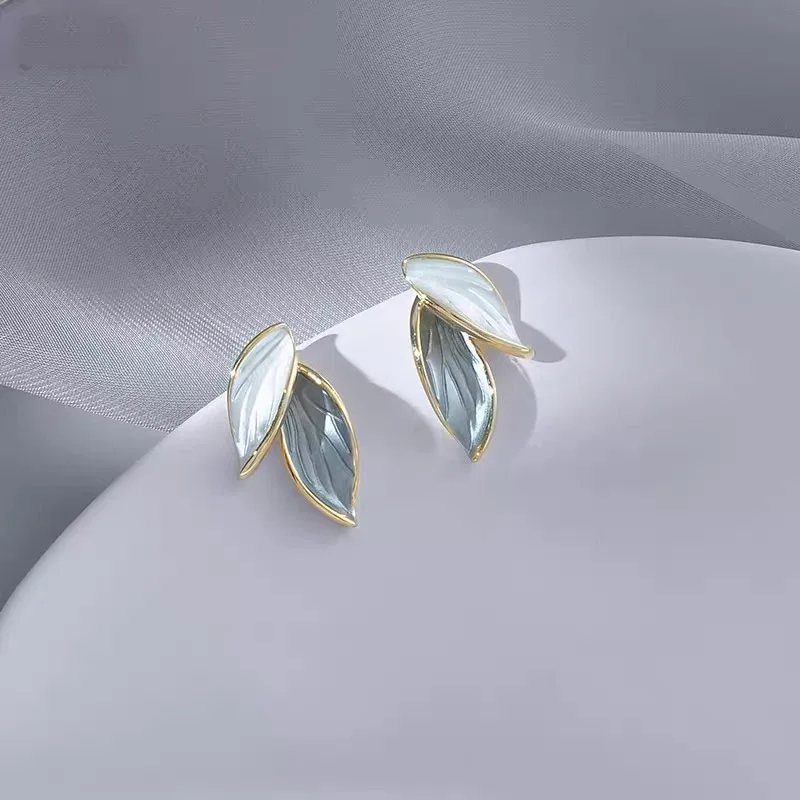 Simple Stylish Blue White Leaf Stud Earrings for Women, Elegant High Sense Design Earrings, Forest Style Light Luxury Niche Ear