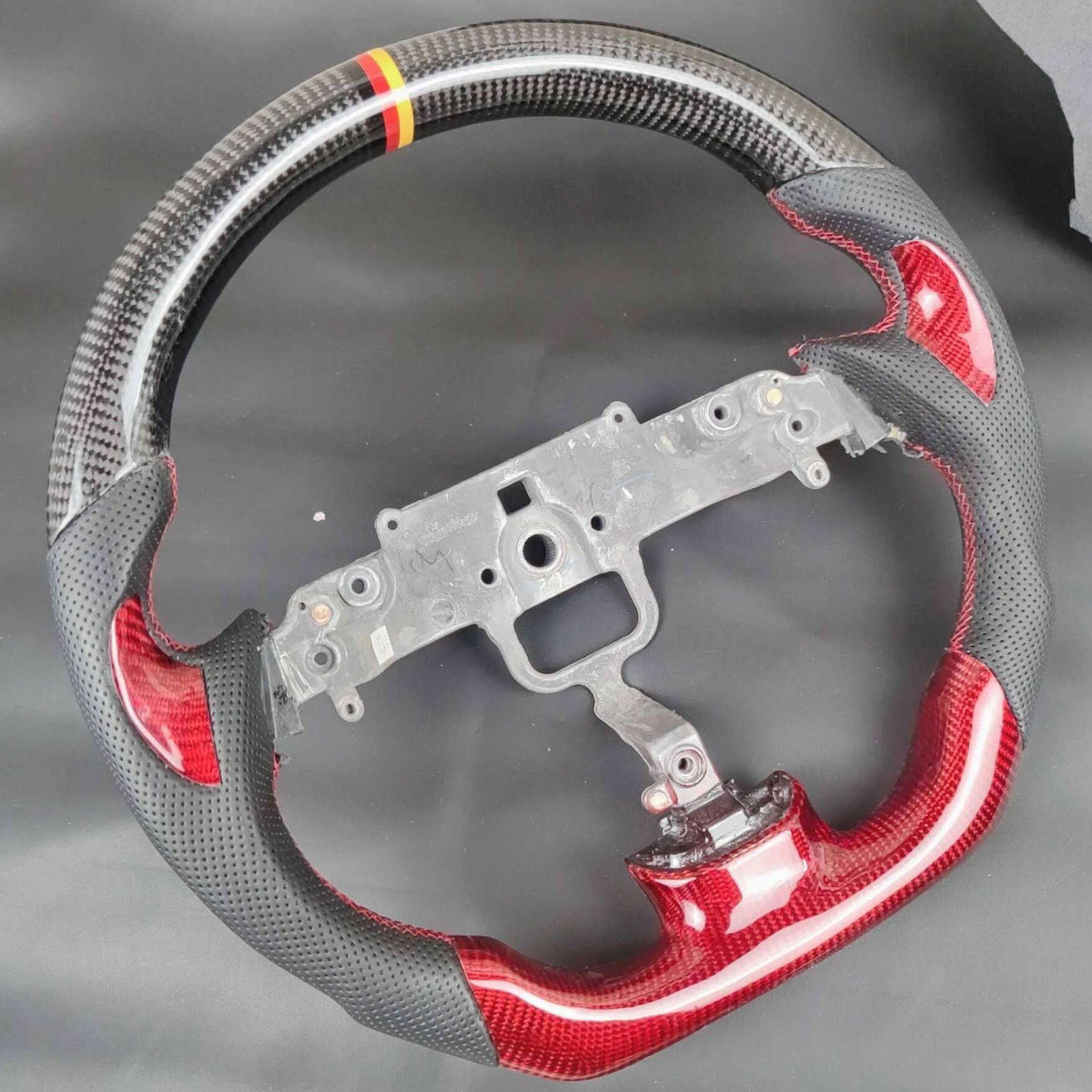 Custom Carbon Fiber Steering Wheel For Mazda 3 Mazda 5 Mazda 6 2003 2004 2005 2006 2007 2008 2009