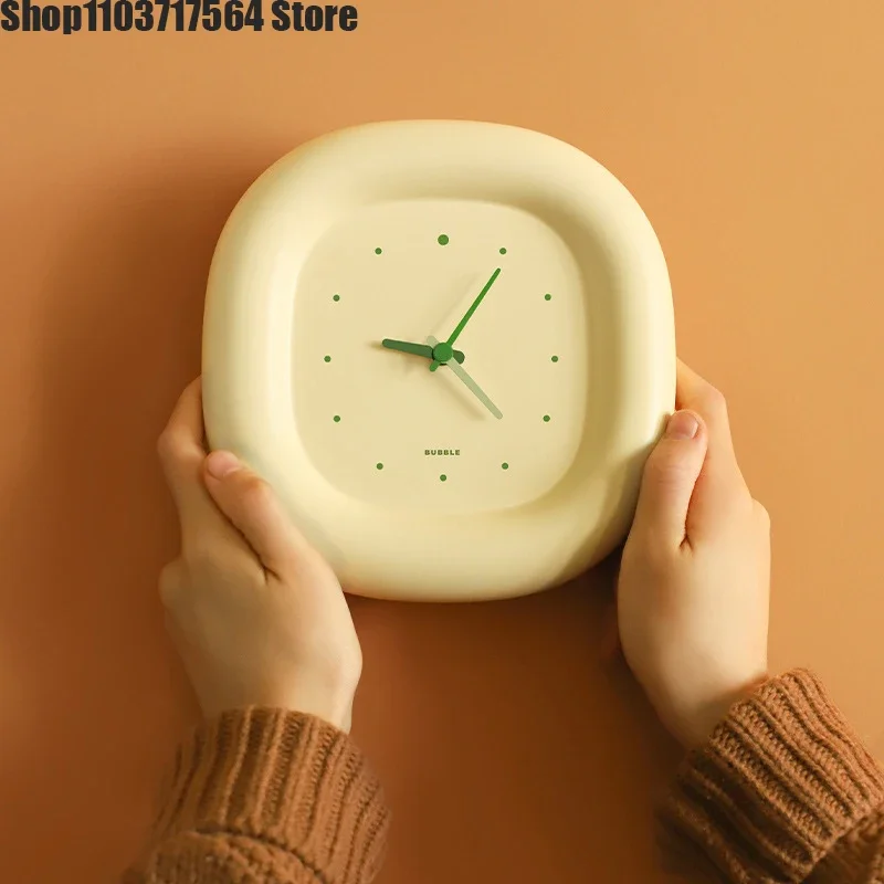 

Cream bubble clock seat clock new Chinese living room home bedroom silent clock multi-functional simple creative