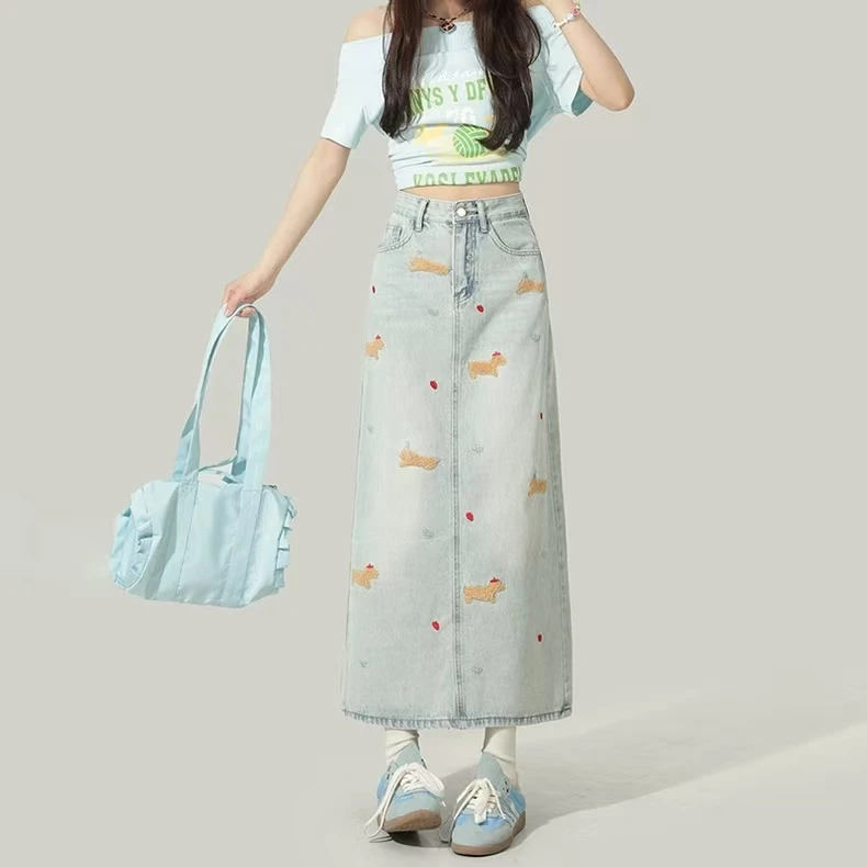 Large size back slit design denim skirt women's spring  retro cartoon puppy embroidery A-line hip midi skirt