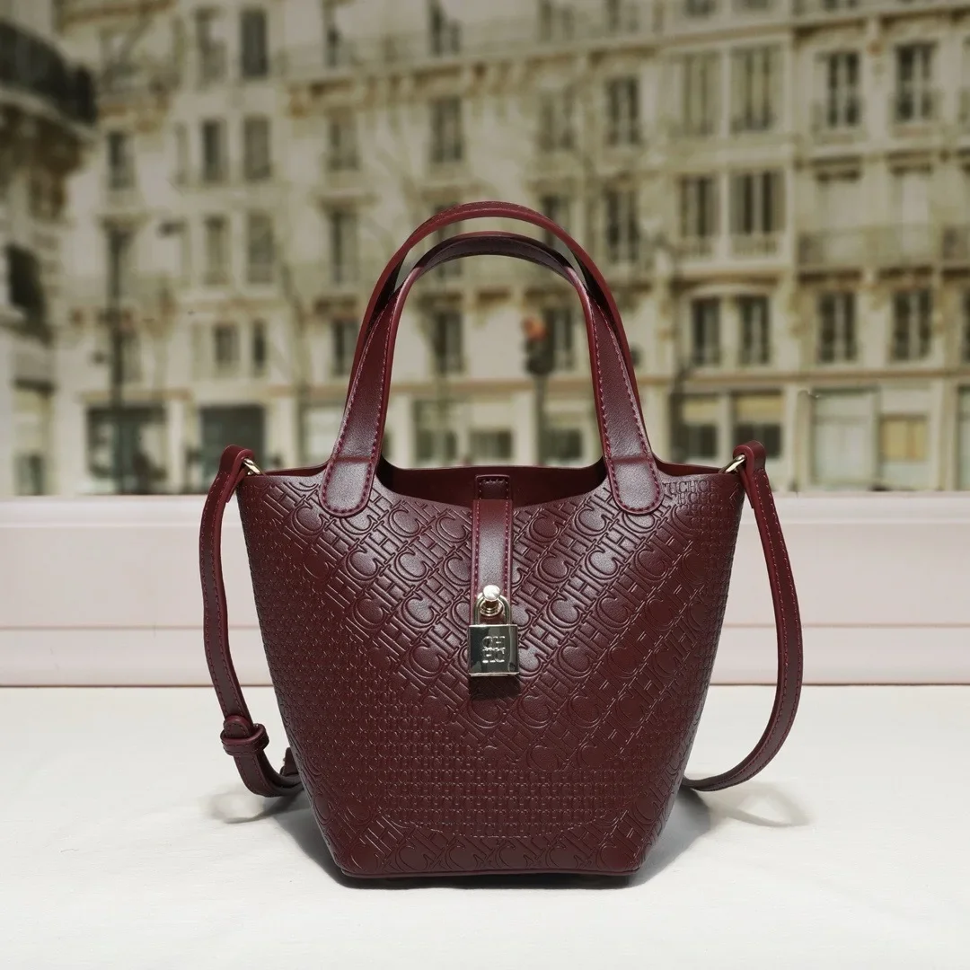 

2025 Minimalist Unique Vintage Tote Bag Elegant With Solid Color And Letter Logo For Fashion Women Luxury