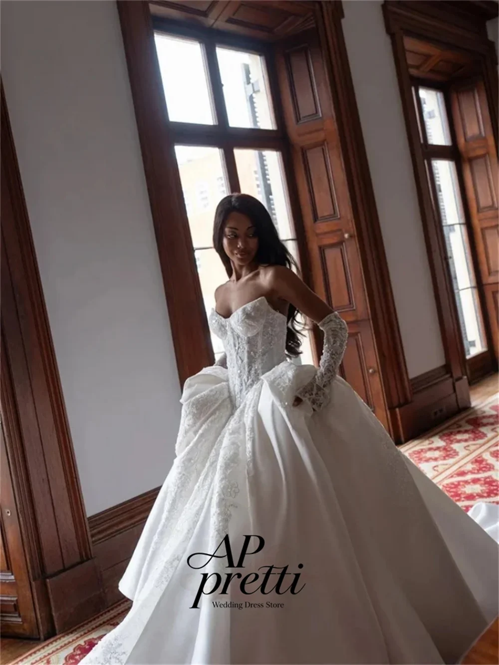 AP pretti Luxury Sweetheart Collar Satin With Lace Appliques Bridal Gown Customized Detachable Long Sleeve Wedding Dresses