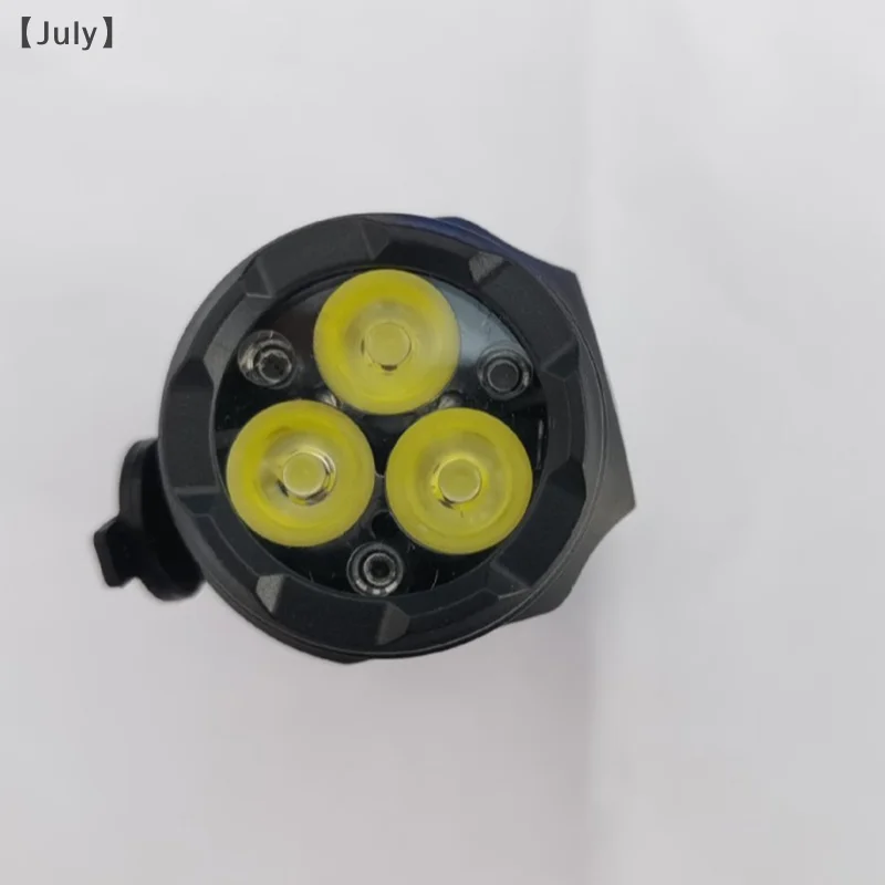 Mini plastikowa latarka LED Uniwersalna wygodna mała wielofunkcyjna ładowarka z klipsem na długopis Trzy oczy Jasna latarka