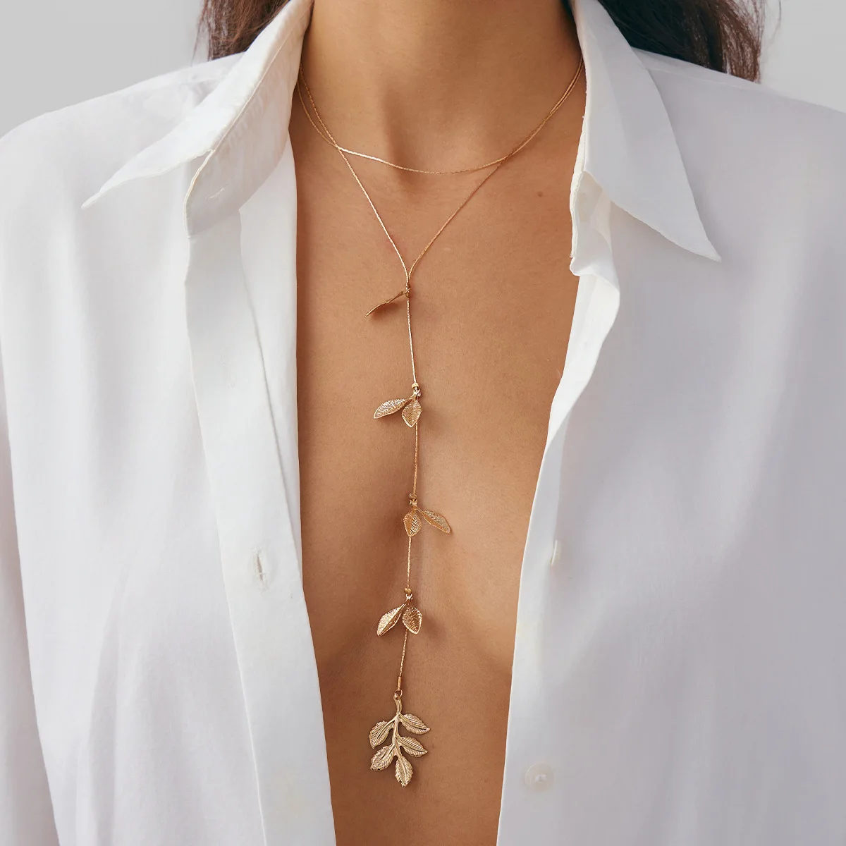 Necklace Y Shape Tassel Leaf Pendant Double Layered with Premium Bronze Chain for Women Daily Party Modern Sophisticated Jewelry