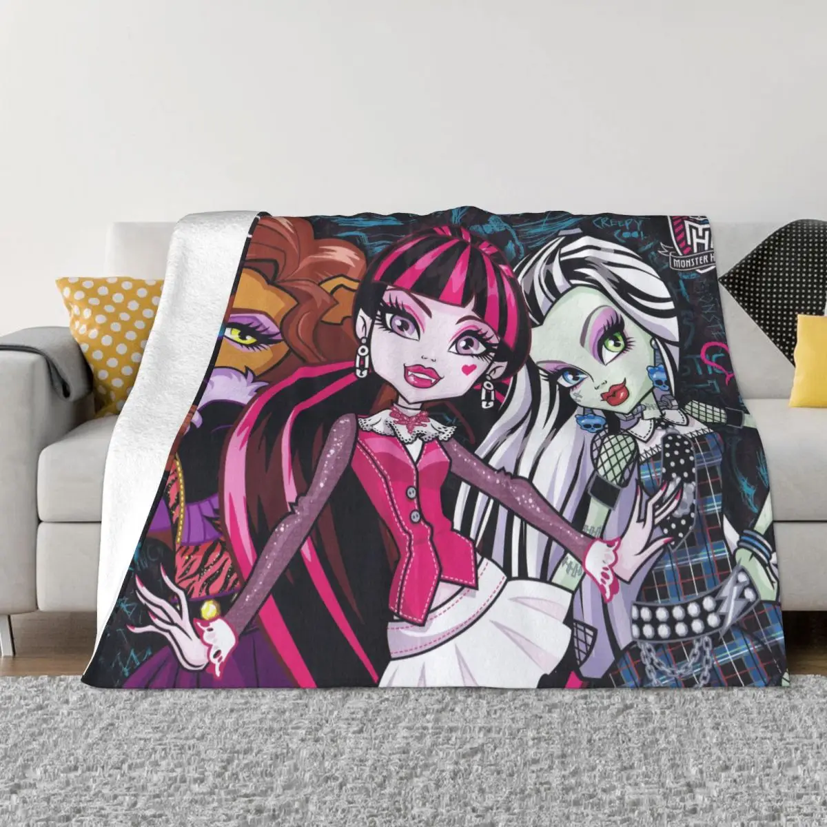 

Милые плюшевые одеяла для девочек, Дракулаура, Monster High, новинка, одеяла для дома, отеля, искусственные одеяла