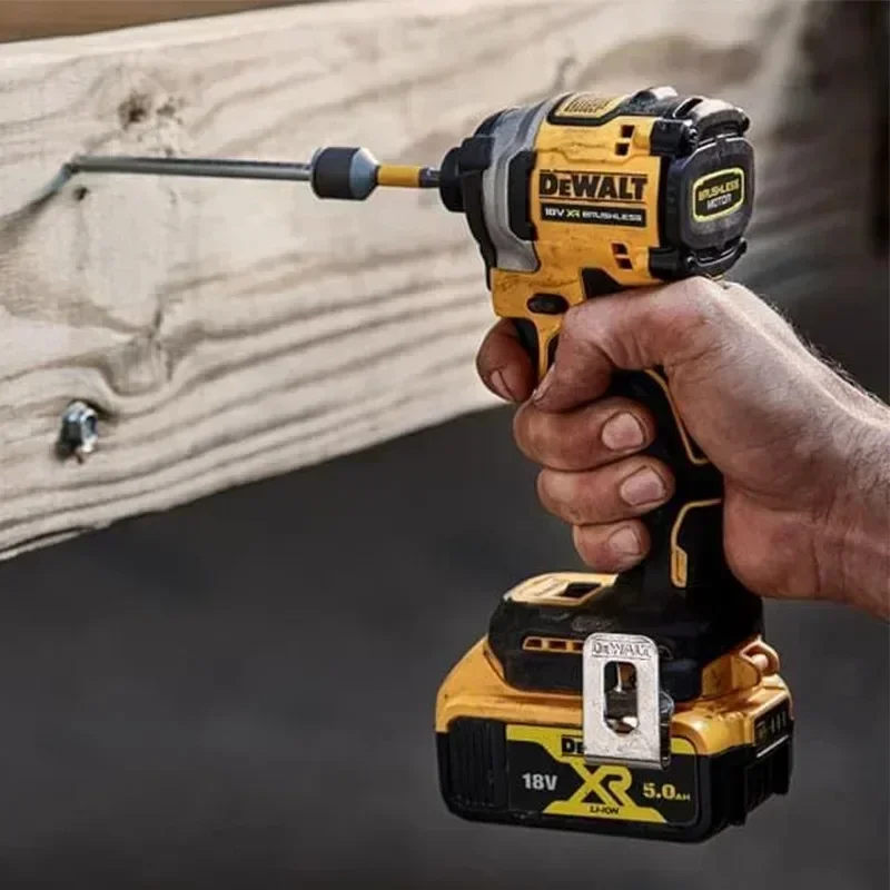 Dewalt DCF850 Chave de fenda de impacto sem fio Furadeira elétrica portátil sem escova 205N. Ferramenta elétrica sem fio com bat
