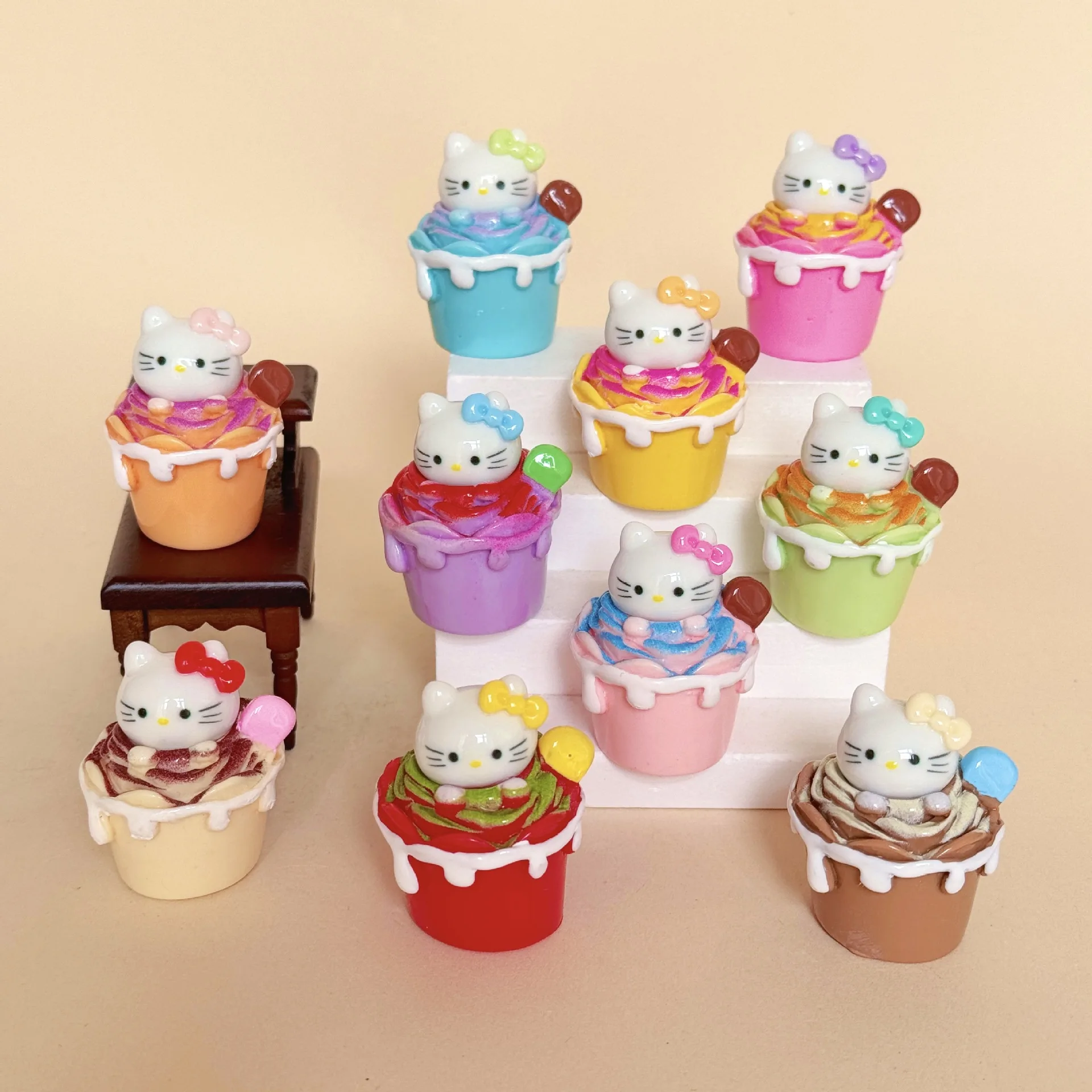 

Hello Kitty украшения DIY куклы настольные украшения аксессуары из смолы