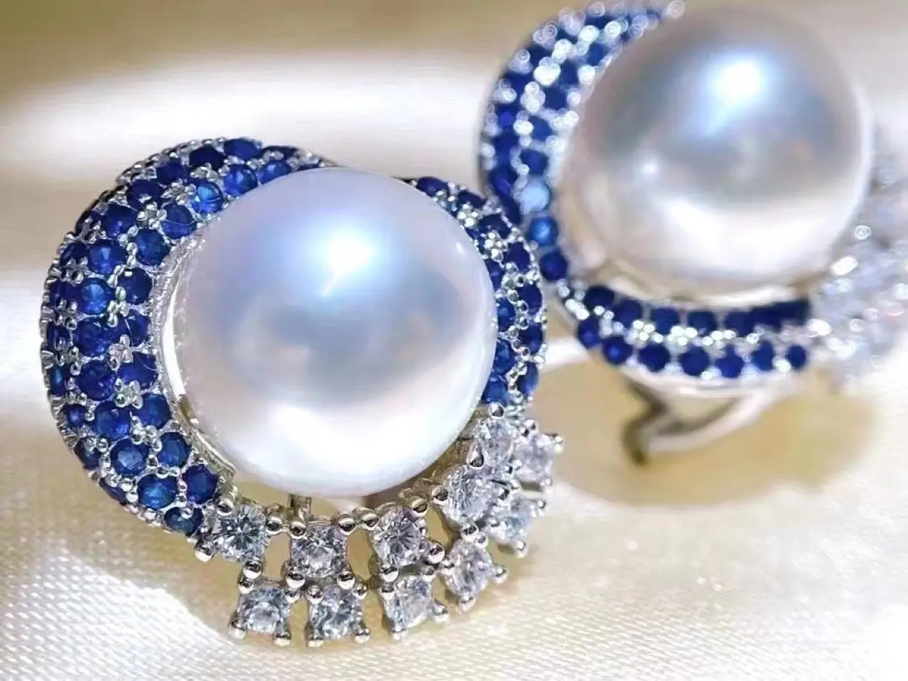 New earrings AAAA10-11mm natural South  Sea round pearl earrings 925s