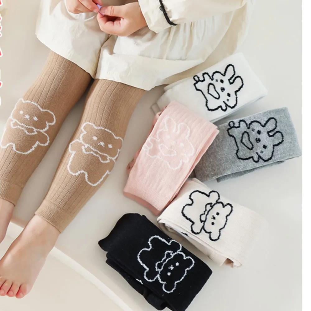 Children leggings cute teddy bear rabbit outside baby pantyhose nine minutes of pants cultivate one's morality joker girl pantis