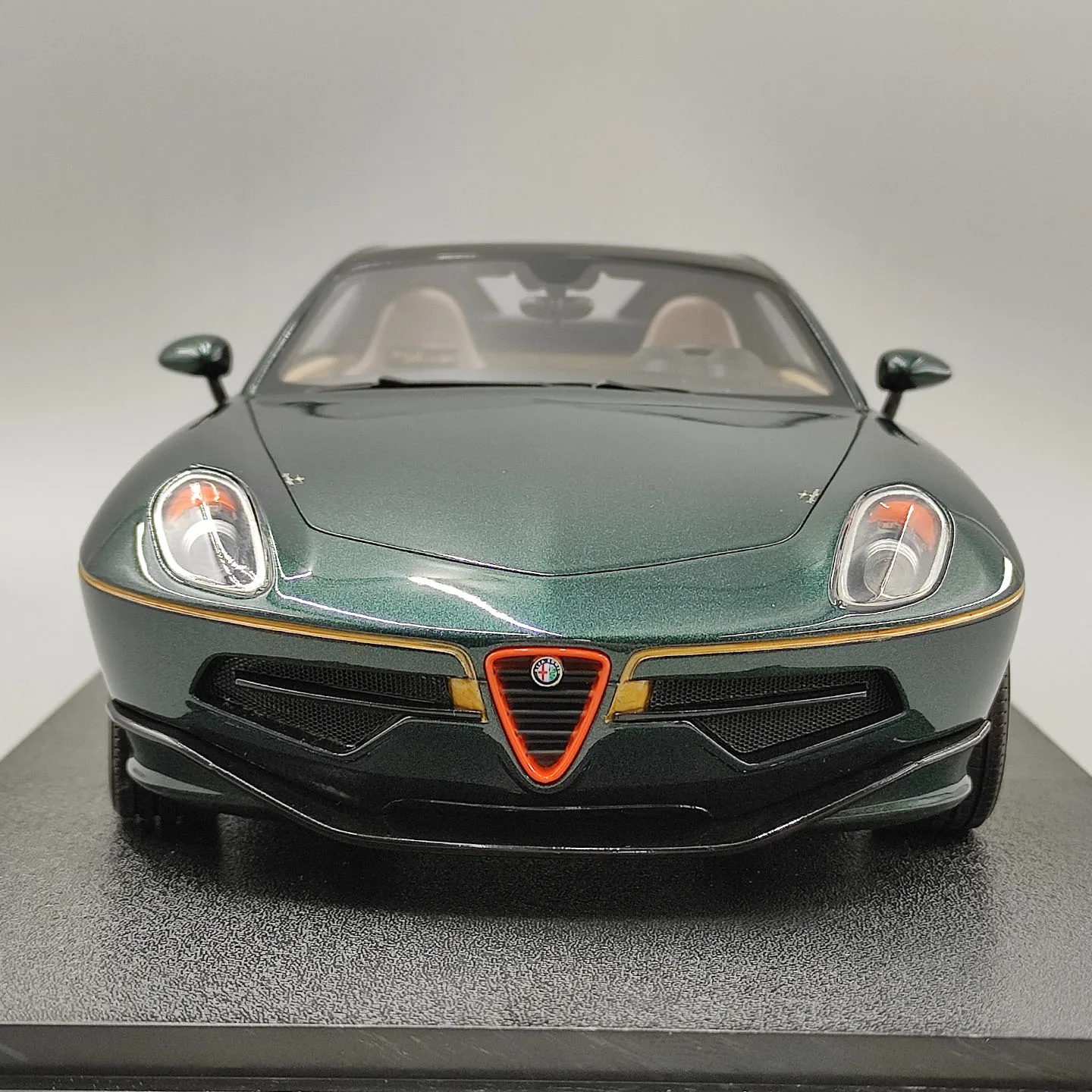 CULT 1:18 Scale Touring Disco Volante 2013 Resin Car Model view 4