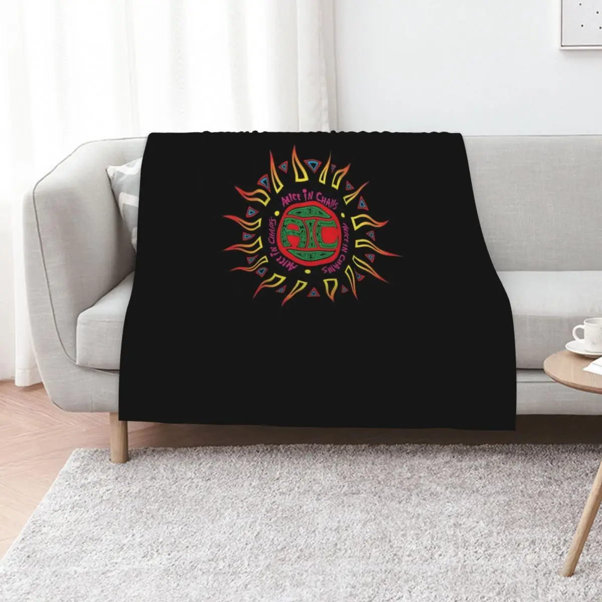 sun in chains Classic T-Shirt Throw Blanket Heavy Picnic Thermal Beautifuls Bed covers Sleeping Bag Blankets