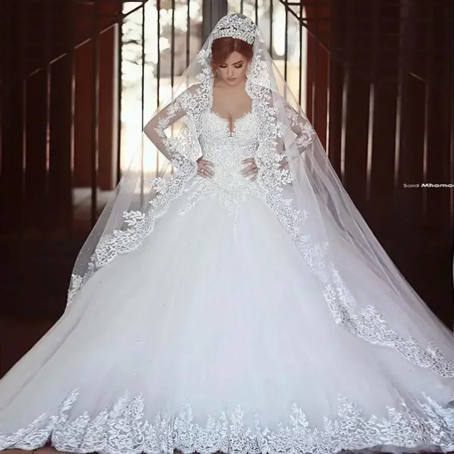 Customized Long Sleeves Lace Applique Crystals Ball Custom Made Wedding Dresses Chapel Train Amazing New Bridal Gowns