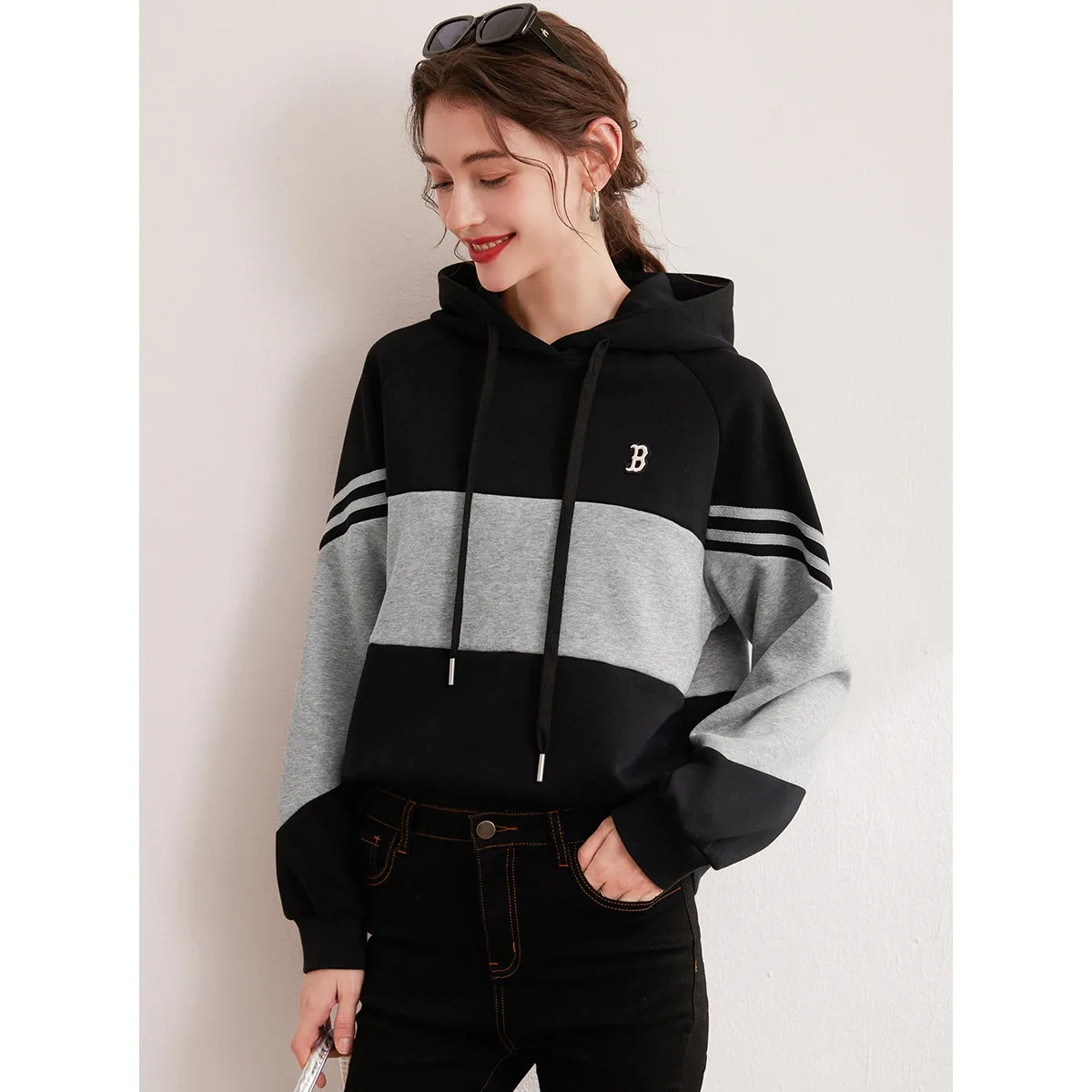 LOUIS YAO 2024 Autumn Hooded Contrast Splicing Hoodie Lazy Style Embroidered Letter Loose Long Sleeve Women's Hoodie