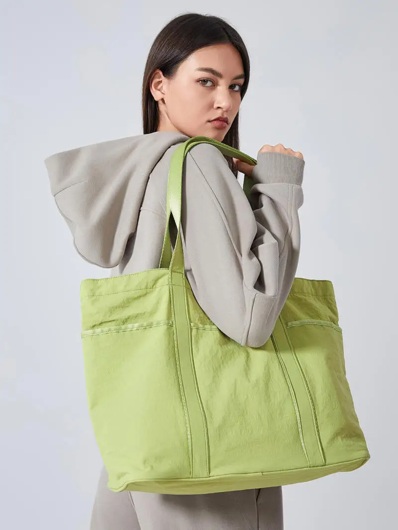 New Yoga Handbag for Women, Large Capacity Waterproof Shoulder Bag, High Quality Commuting and Leisure Bag