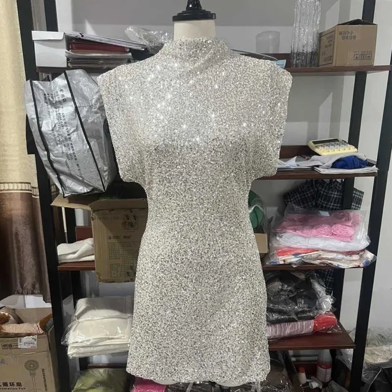 فستان ترتر بدون أكمام مكشوف الأكتاف موضة سليم صالح المرأة Bodycon Bodycon رقبة مستديرة كم أنيق Demeanor فستان قصير #4