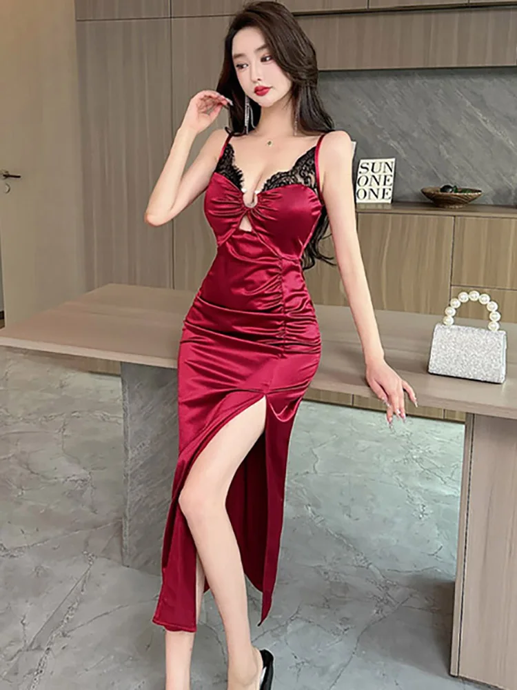 2025 Abito da donna sexy con fionda in pizzo patchwork di raso rosso Abito elegante di lusso da donna Abito estivo coreano vintage aderente da ballo