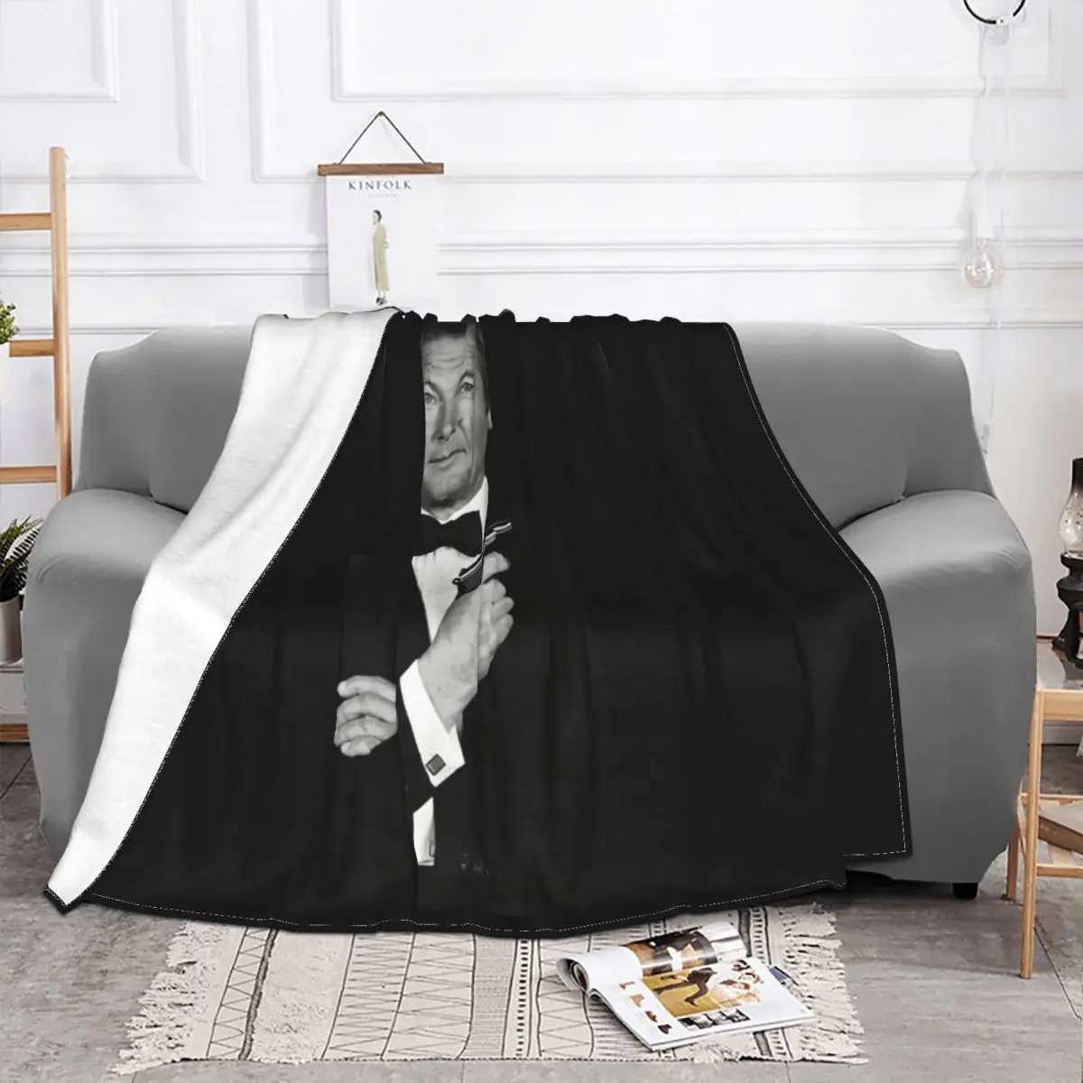 Roger Moore All Sizes New Women Men Autumn Humor Halloween Surprise Swag Womens Lowest Price Steampunk Youth Throw Blanket