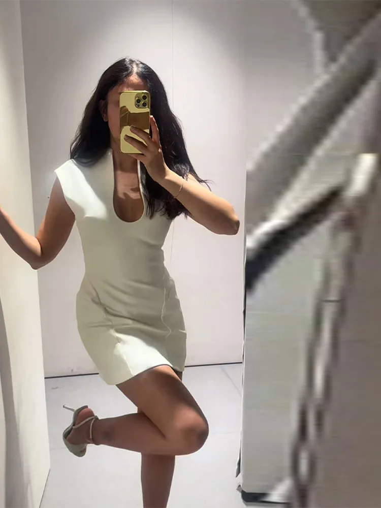Elegantes Damen-Minikleid mit Aussparungen, Stehkragen, ärmellos, tailliert – Party- und Abendkleider für Frühling/Sommer 2026 – Neuheiten