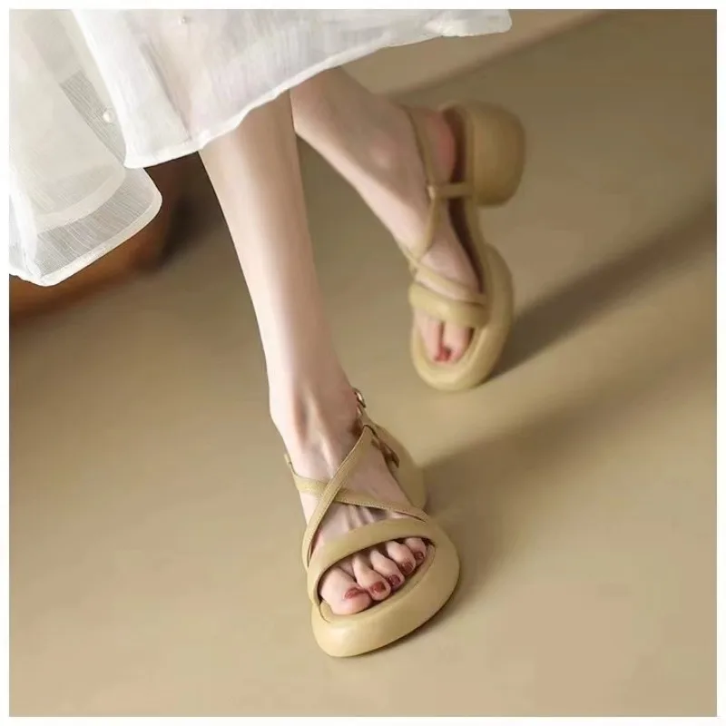 Platform Women Shoes 2024 New Summen Open Toe Sandals Casual Beach Slides Designer Slippers Women Sandals Buckle Strap