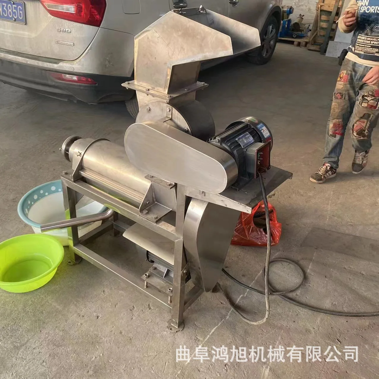 

Banana cutting and half juicing machine, mango red date pitting beater 304 stainless steel pineapple juicing machine