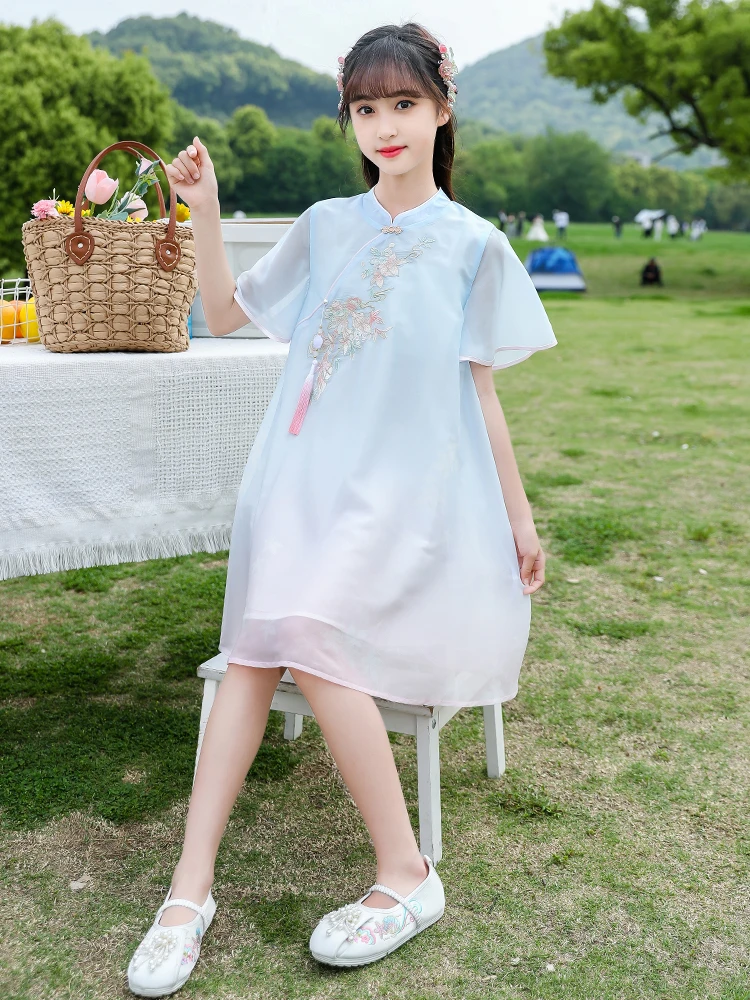 女の子のチャイナドレス夏の新しいスタイル子供のファッショナブルなドレス伝統的な中国の衣装半袖刺繍スカート