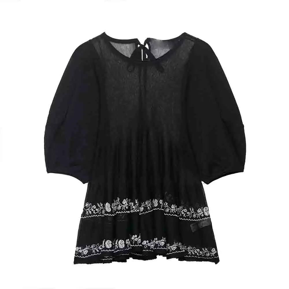 

Women's new fashion floral embroidery decoration loose long style shirt retro short sleeved lace up women's shirt chic top
