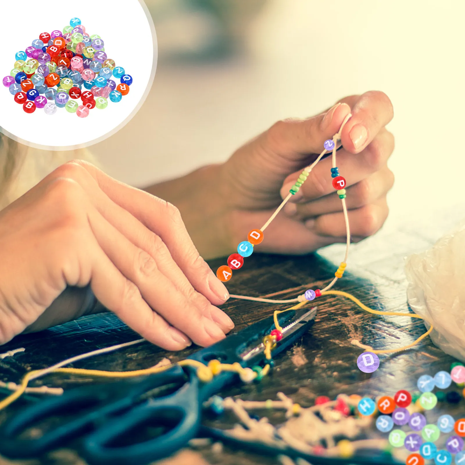 

1000 шт. акриловых бусин-букв, разноцветные, прозрачные, белые, для изготовления украшений своими руками, детских браслетов, ожерелий, цепочек