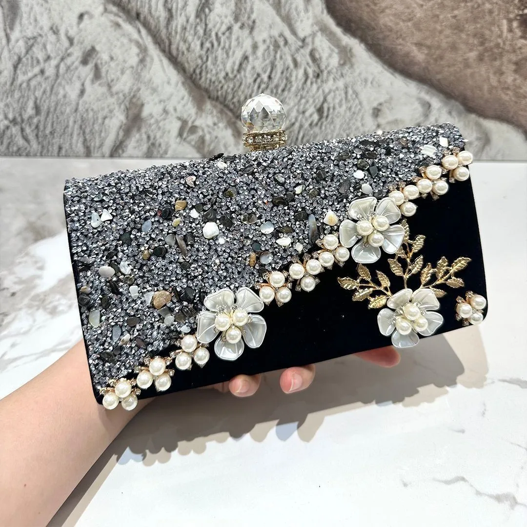

diamond-encrusted women's banquet clutch bag, luxury celebrity dress, messenger bag (not sold individually)