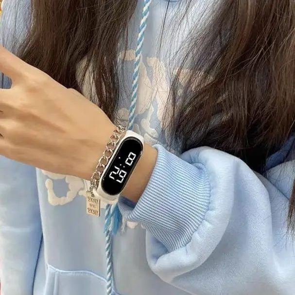 Gummi leuchtende wasserdichte LED Kinder elektronische Uhr lässige Mode kreative Outdoor-Sport Student elektronische Uhren