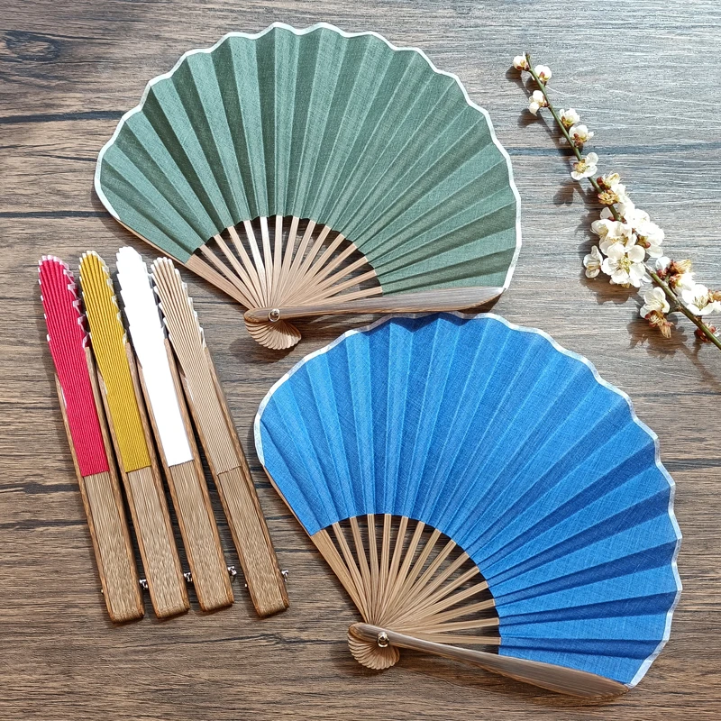 

1pc Retro Style Shell Shaped Fan Cotton and Linen Cloth Bamboo Folding Fans Wedding Hand Fans Matching Cheongsam Solid Color