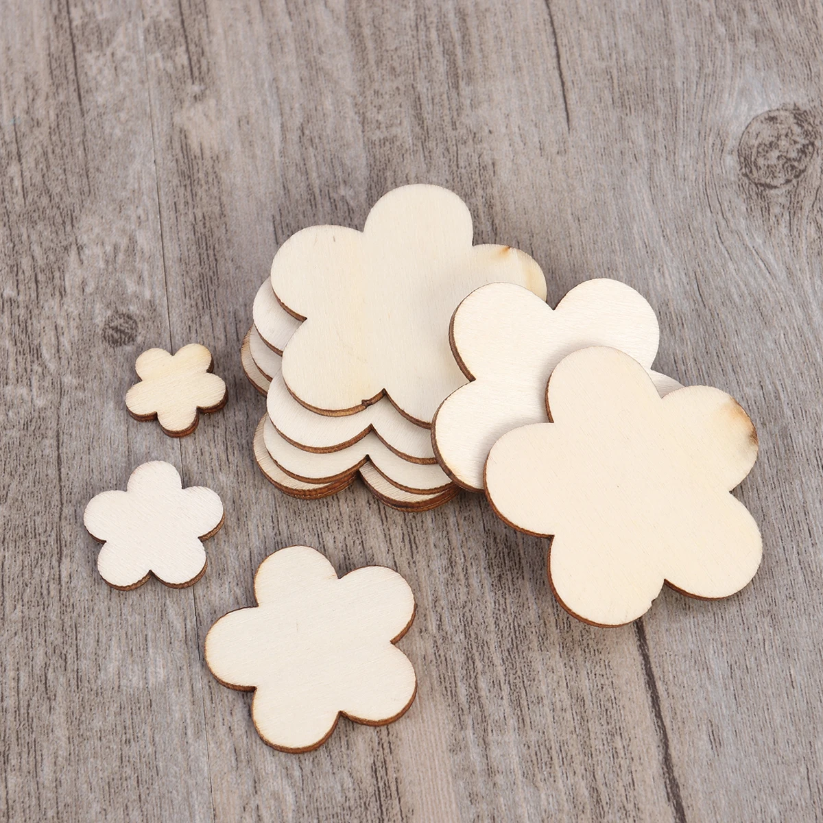 

100pcs Wooden Plum Blossom Discs Unfinished Natural Color Smooth Edges DIY Craft Shapes Sewing Accessories Various Sizes 1 5cm