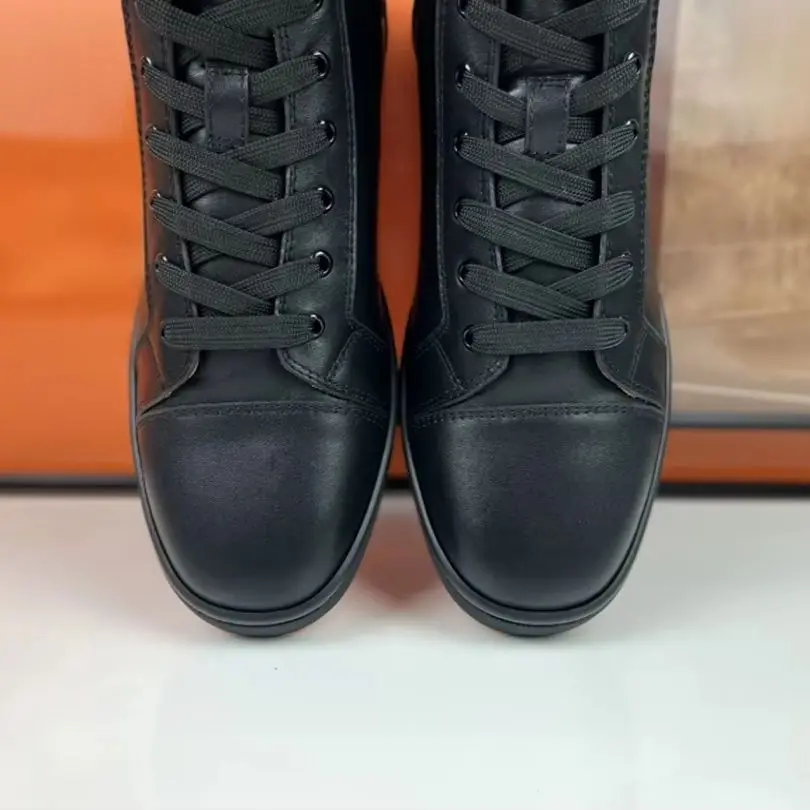 Luxury High Top Black Leather Shoes Spiked Studded Footwear Lace Up Red Bottom Shoes For Men Fashion  Wedding Casual Shoes
