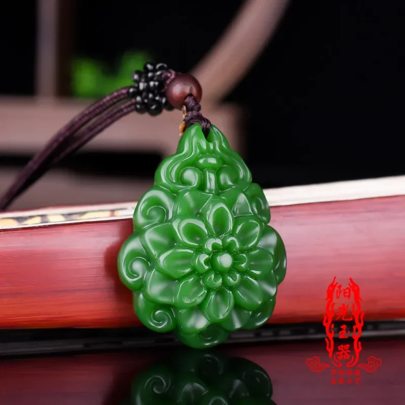 

Chinese Natural Green Hotan Jade Sun Flower Pendant Necklace Hand-carved Charm Jadeite Jewelry Fashion Amulet Gifts Women Men