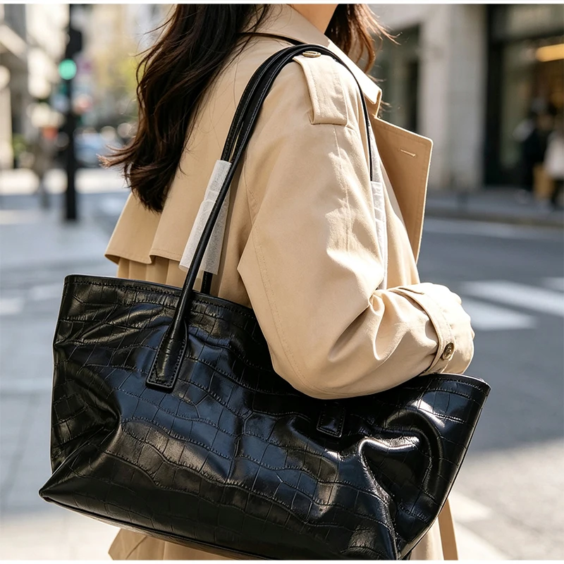 Luxuriöse Handtasche aus Rindsleder mit Krokodil-Textur und Steinmuster, Große Kapazität, Damen-Schultertasche mit Magnetverschluss, Schwarz – Detail 8