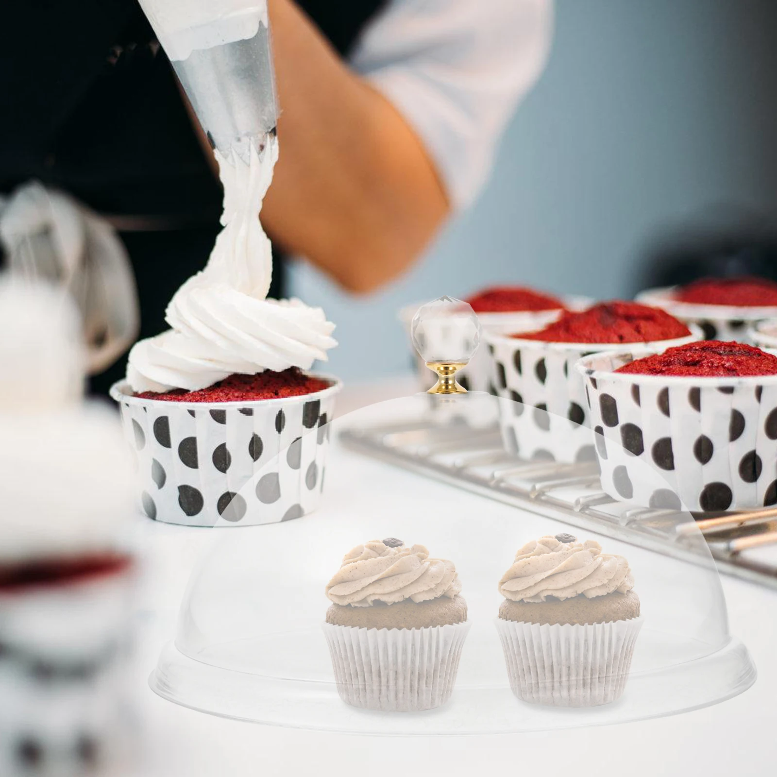 

Acrylic Cake Cover Clear Dome Shape with Handle Food Protector for Cakes Snacks Party Wedding Reusable Cake Dome Cover