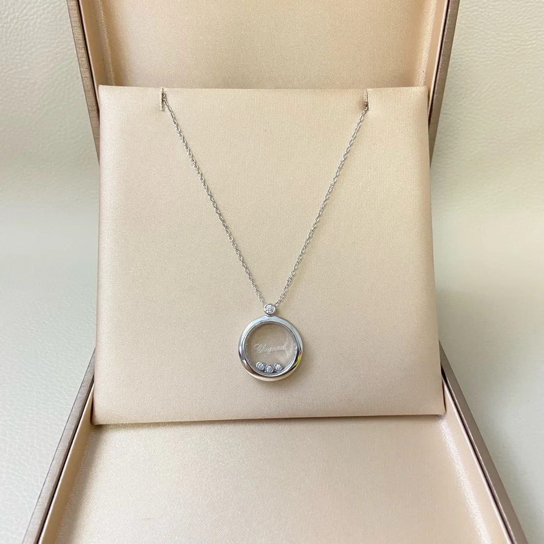 

The 2025 new smooth three-bead round necklace is a simple, fashionable, versatile and trendy light luxury high-end necklace for