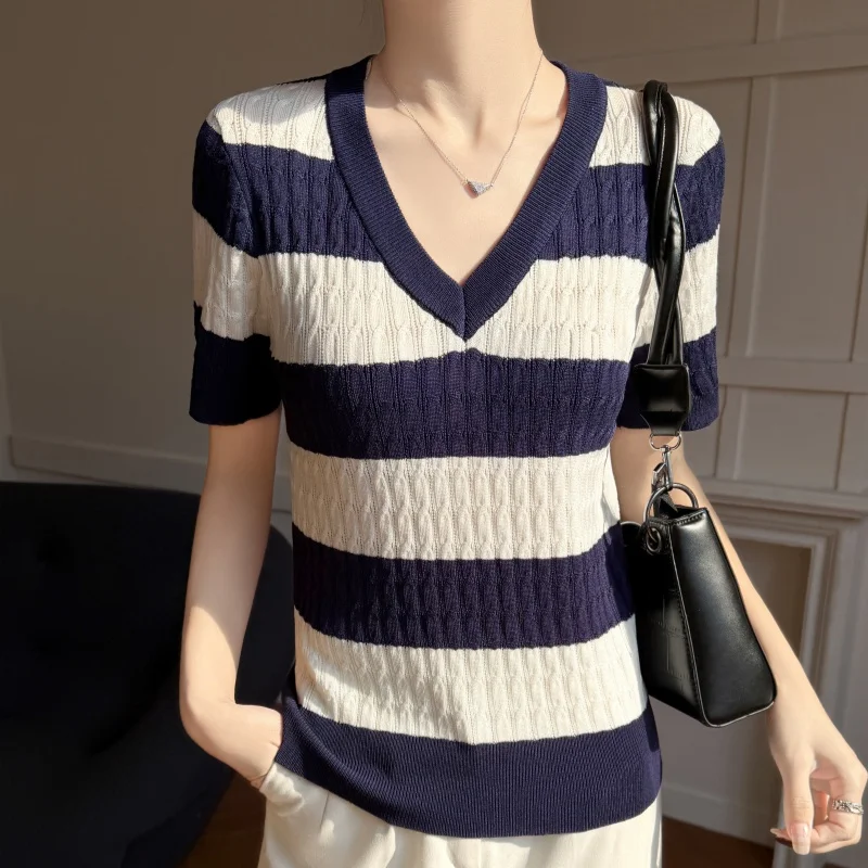 Fried Dough Twists V-neck knitted short sleeved women's summer western-style top