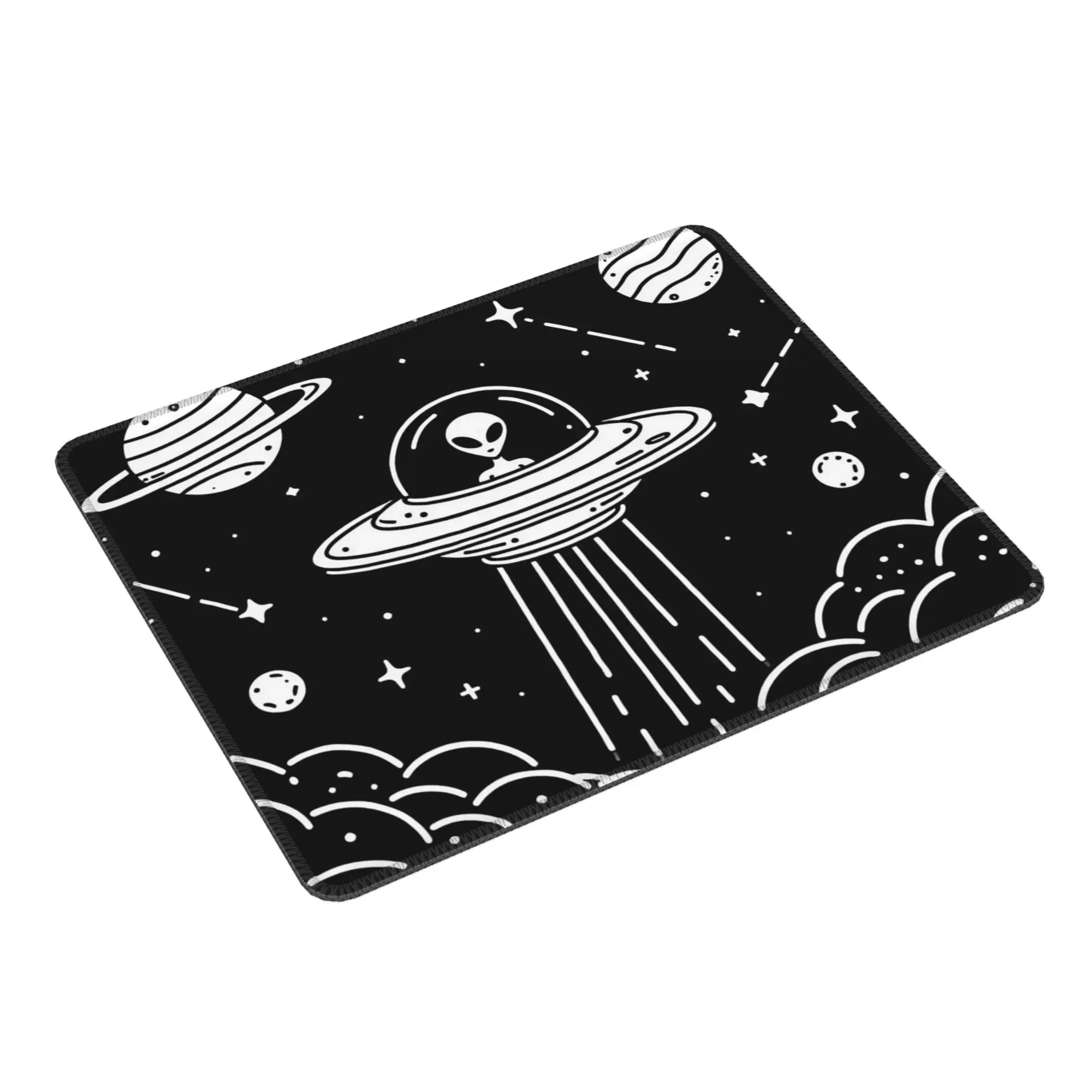 Fantasy UFO And Alien Landscape Mouse Pad Computer Keyboard Mouse Mat Gamer PC Laptop Desk Mat Office Accessories Table Mats