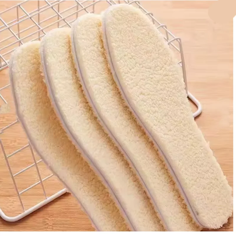 แผ่นรองรองเท้าแบบปรับได้ 1/2/3/4 คู่ พร้อมผ้าฟลีซและหนังแกะหนานุ่ม แผ่นรองรองเท้าแคชเมียร์และผ้าฝ้ายที่ใส่สบายสำหรับรองเท้าบูทกันหิมะ