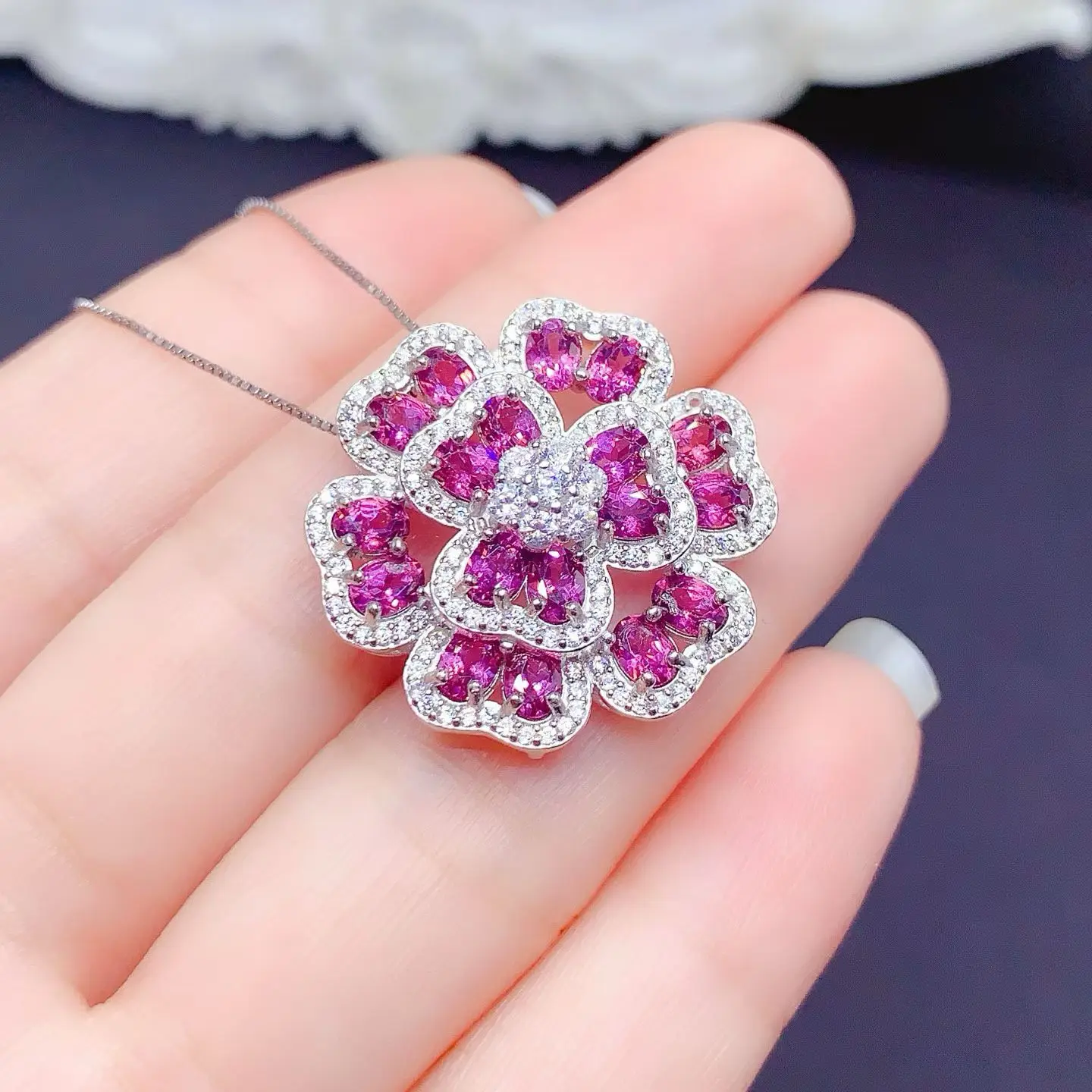 925 Silver Natural Garnet Pendant Certified garnet Jewelry Flower Halo Design Necklace Pendant Anniversary Gift for Women